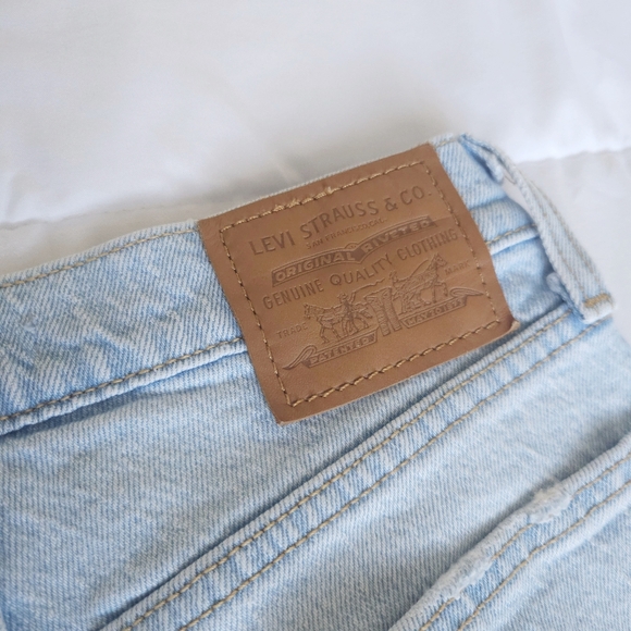 Levi's Light Wash High Rise Wedgie Skinny Ankle Jeans ✨️LIKE NEW✨️ - Picture 14 of 16